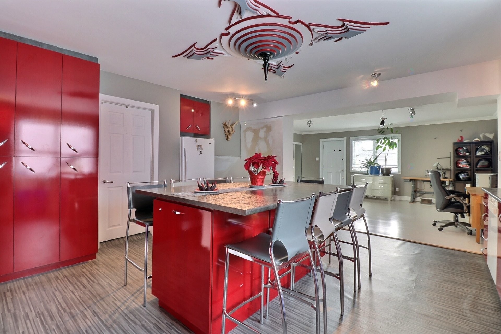 









3847

 - 3851


Rue St-Clément

,
Saguenay (Jonquière),




QC
G7X2S1

