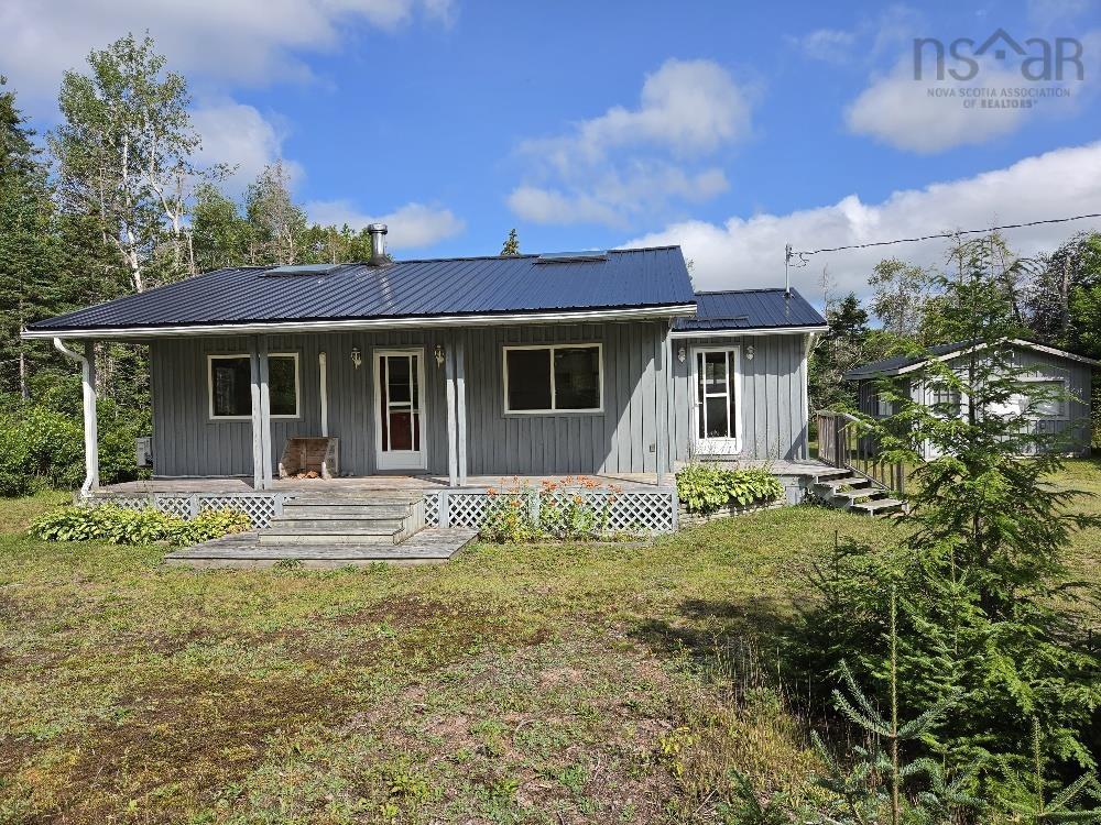 












9 Highway 256

,
East Earltown,




NS
B0K 1V0

