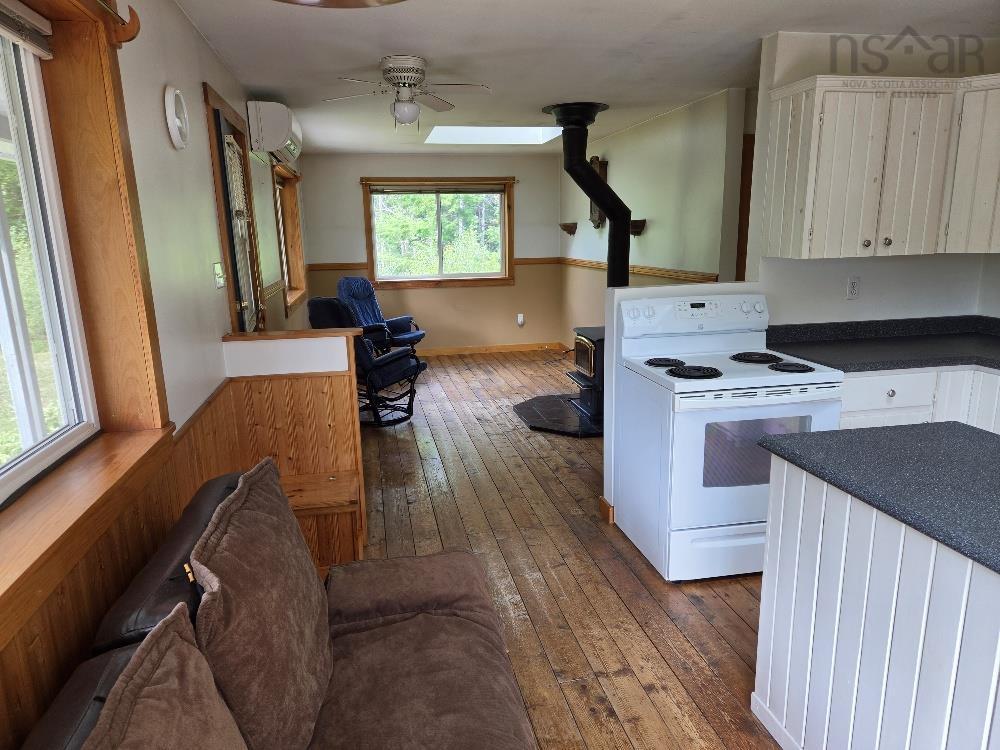 












9 Highway 256

,
East Earltown,




NS
B0K 1V0

