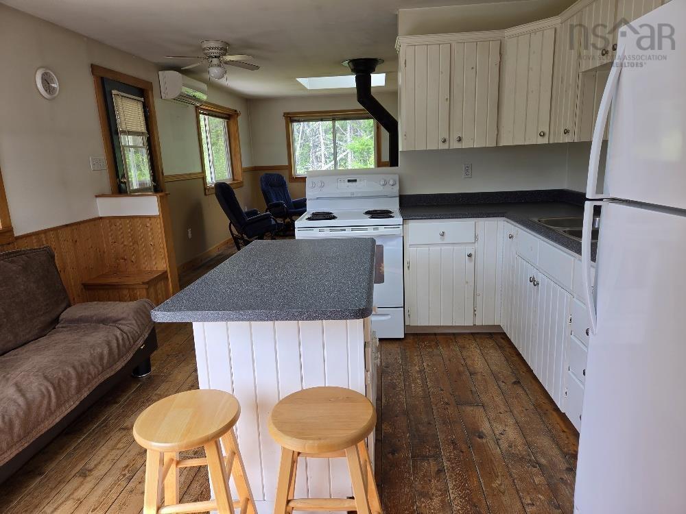 












9 Highway 256

,
East Earltown,




NS
B0K 1V0

