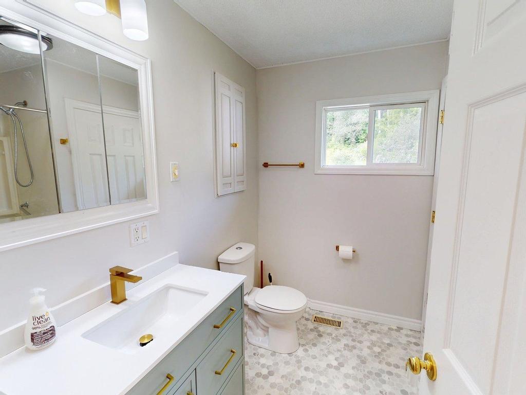 












79 Meadow Brook Hill

,
Mulgrave,




NS
B0E 2G0

