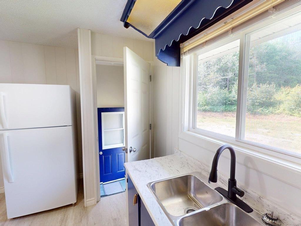 












79 Meadow Brook Hill

,
Mulgrave,




NS
B0E 2G0

