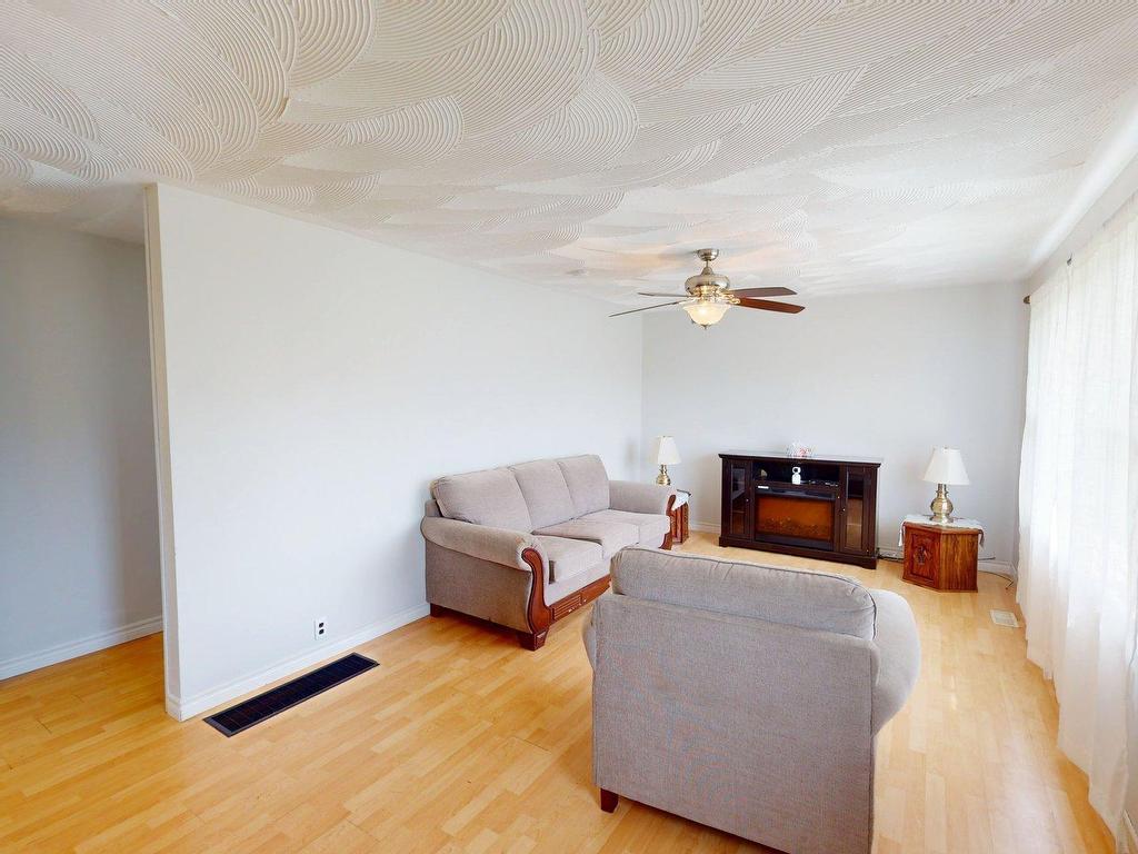 












79 Meadow Brook Hill

,
Mulgrave,




NS
B0E 2G0

