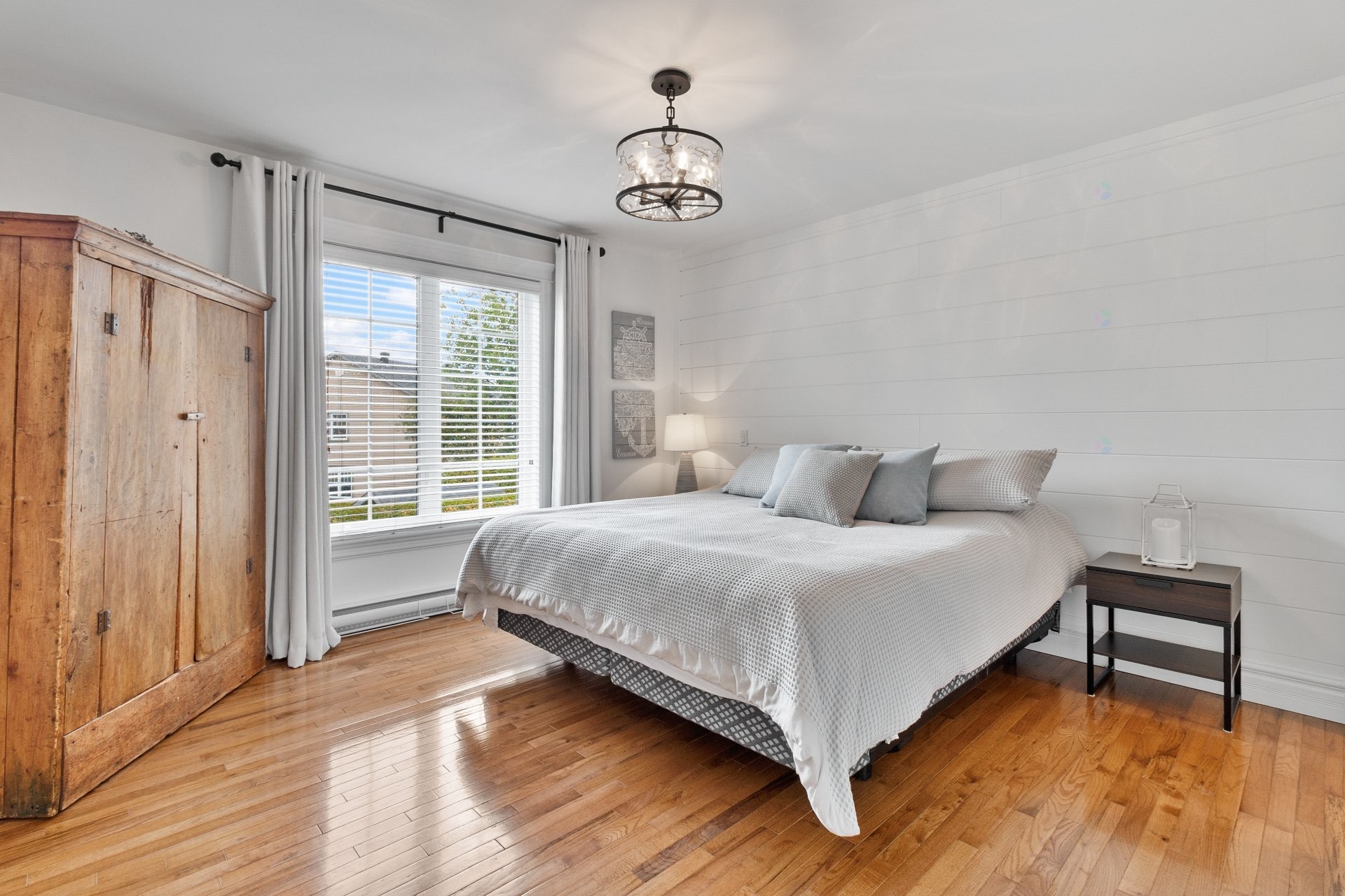 









621


18e Avenue

,
Magog,




QC
J1X7J1


