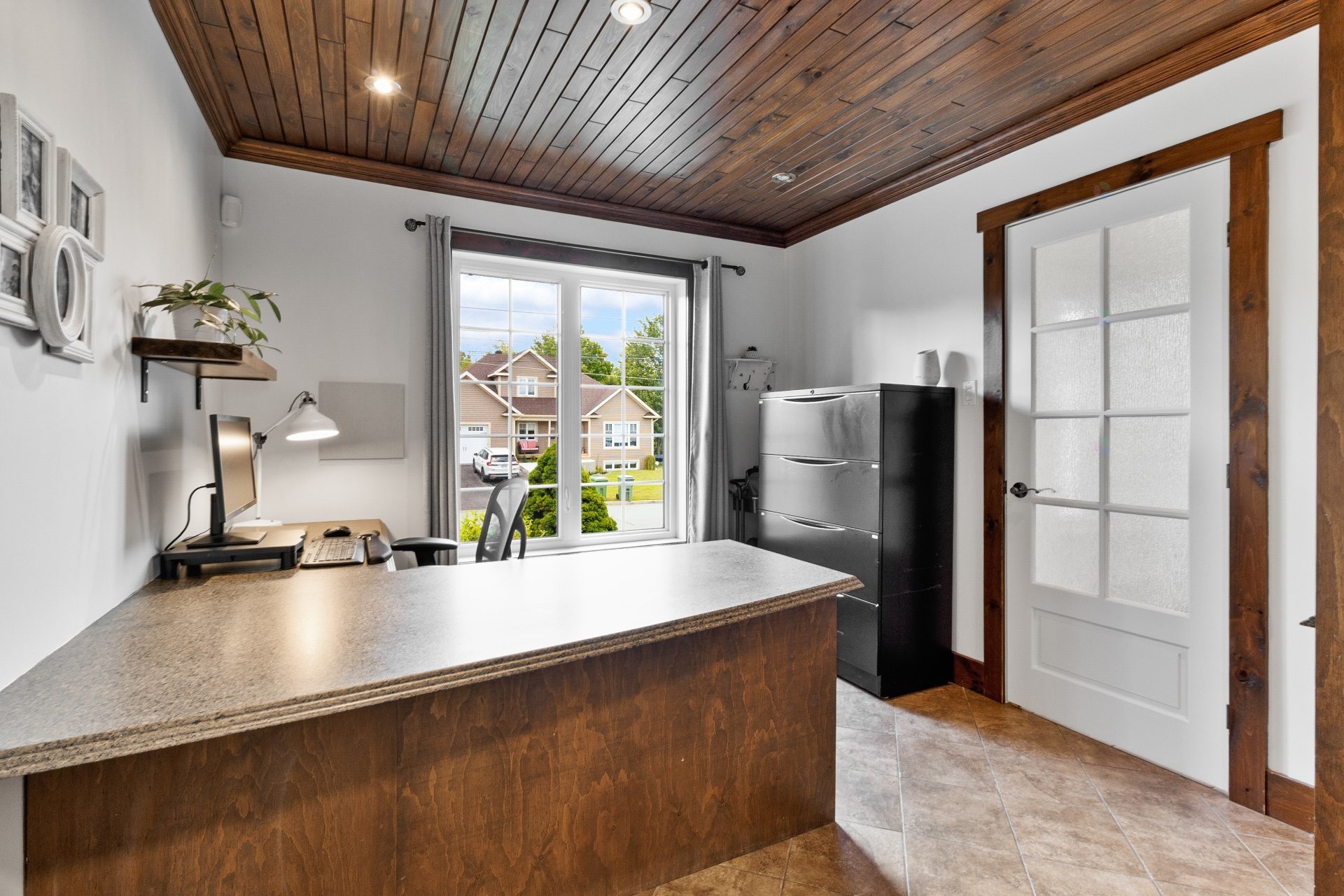 









621


18e Avenue

,
Magog,




QC
J1X7J1

