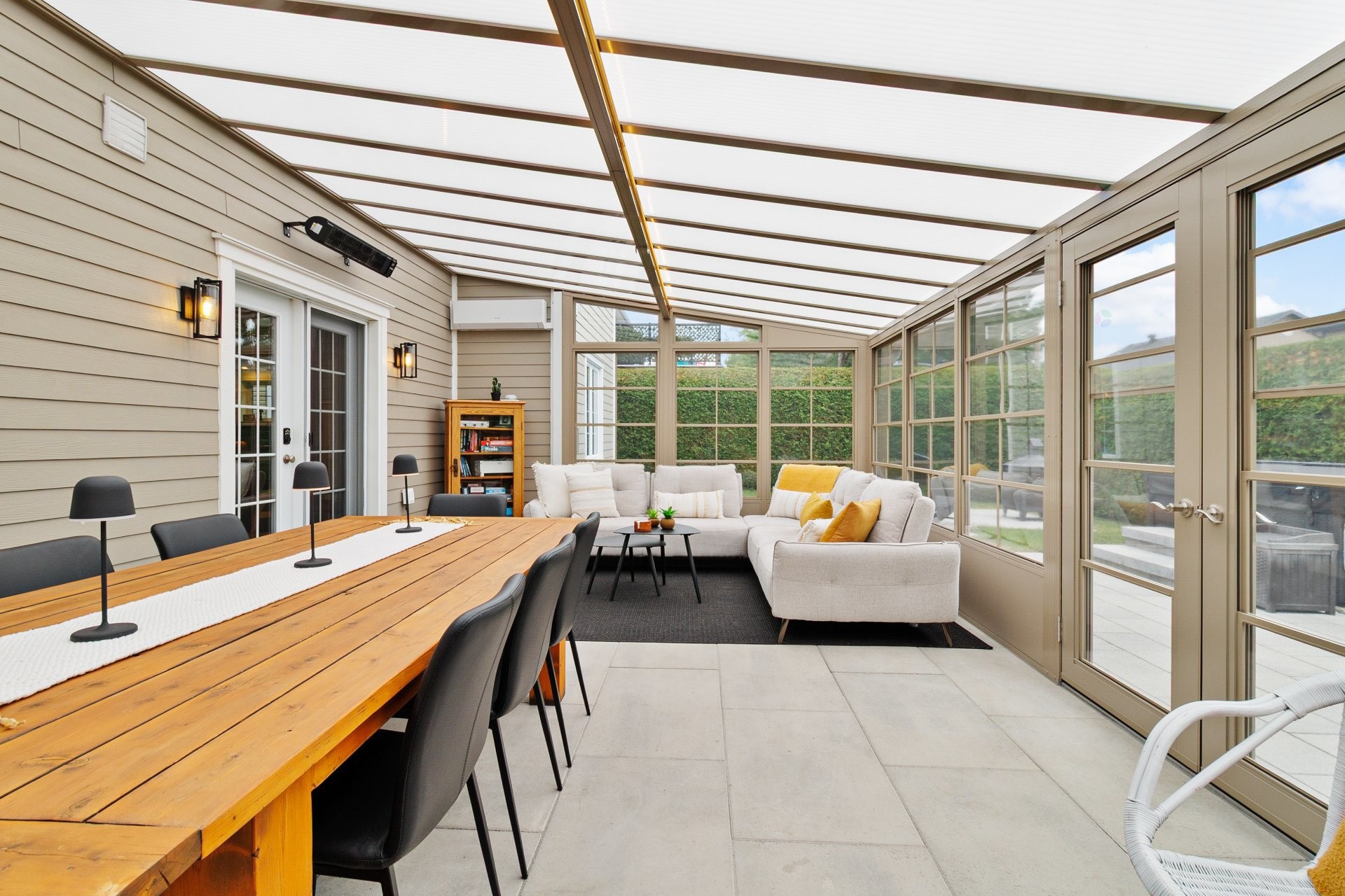 









621


18e Avenue

,
Magog,




QC
J1X7J1

