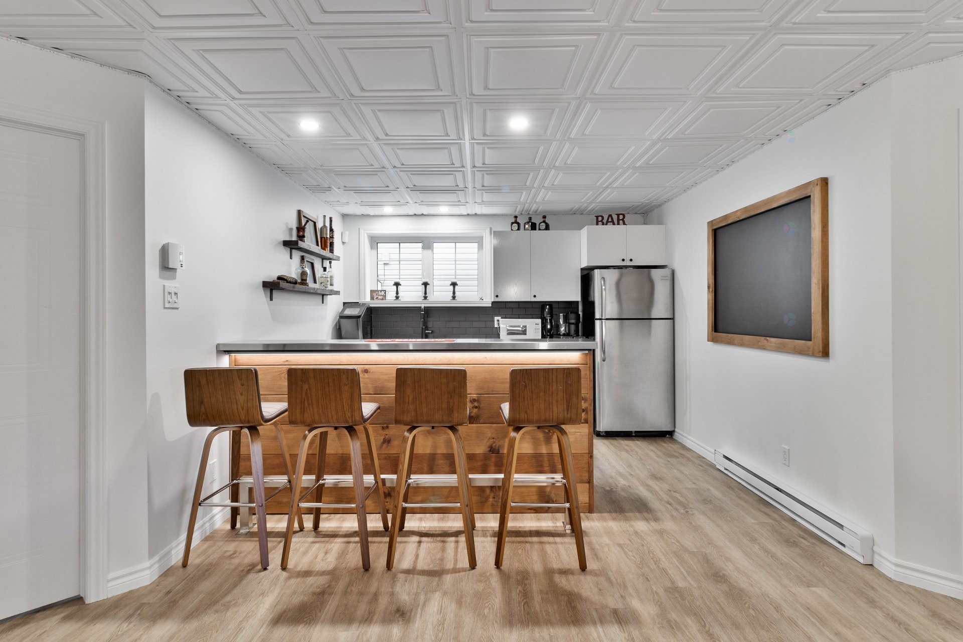 









621


18e Avenue

,
Magog,




QC
J1X7J1

