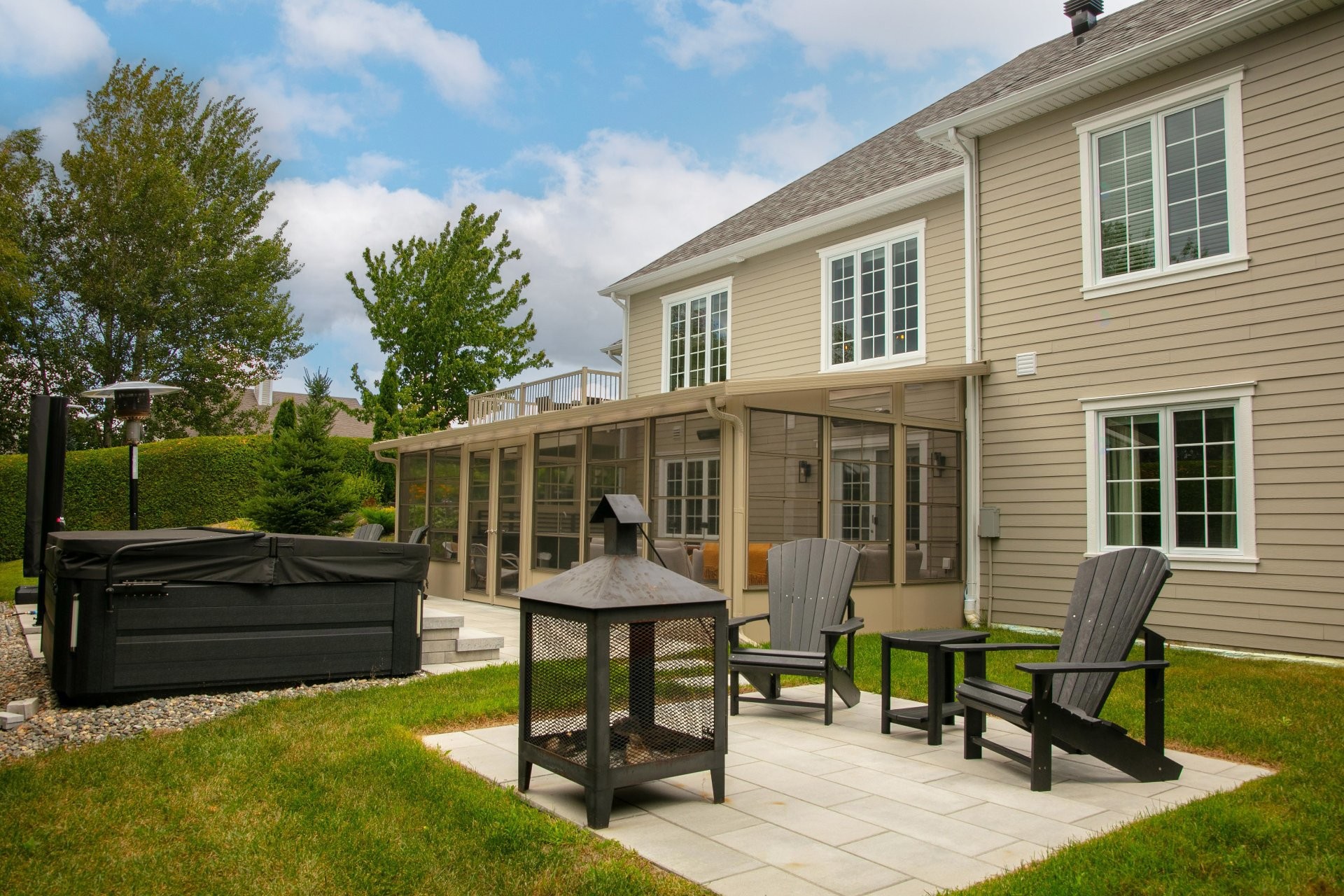









621


18e Avenue

,
Magog,




QC
J1X7J1


