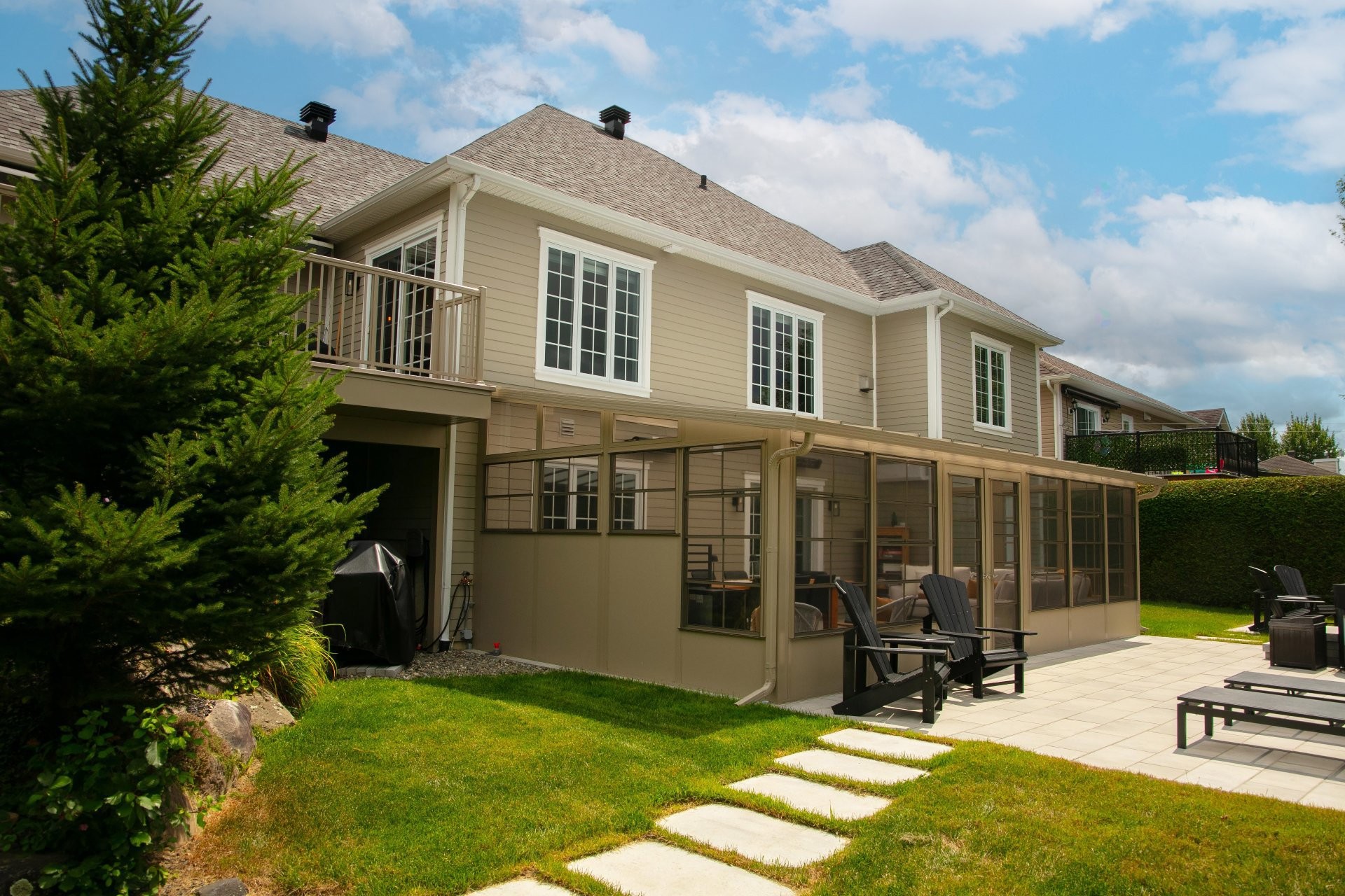 









621


18e Avenue

,
Magog,




QC
J1X7J1

