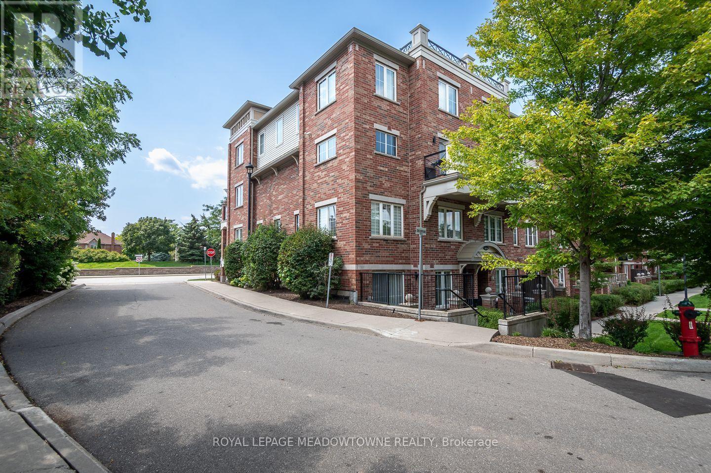 












15 - 2563 SIXTH LINE

,
Oakville,




Ontario
L6H0H7

