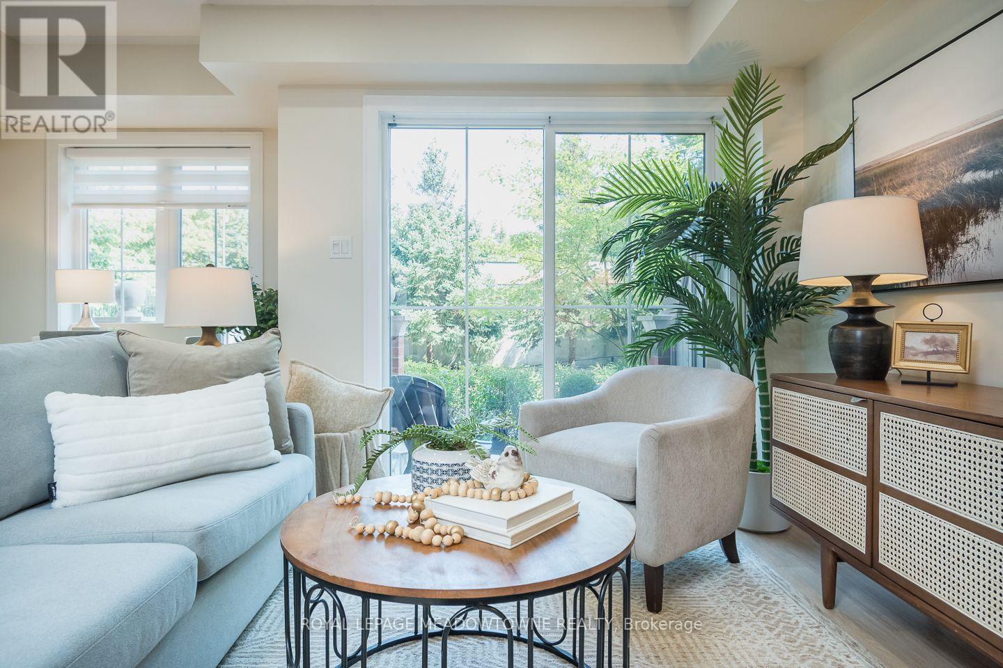 












15 - 2563 SIXTH LINE

,
Oakville,




Ontario
L6H0H7

