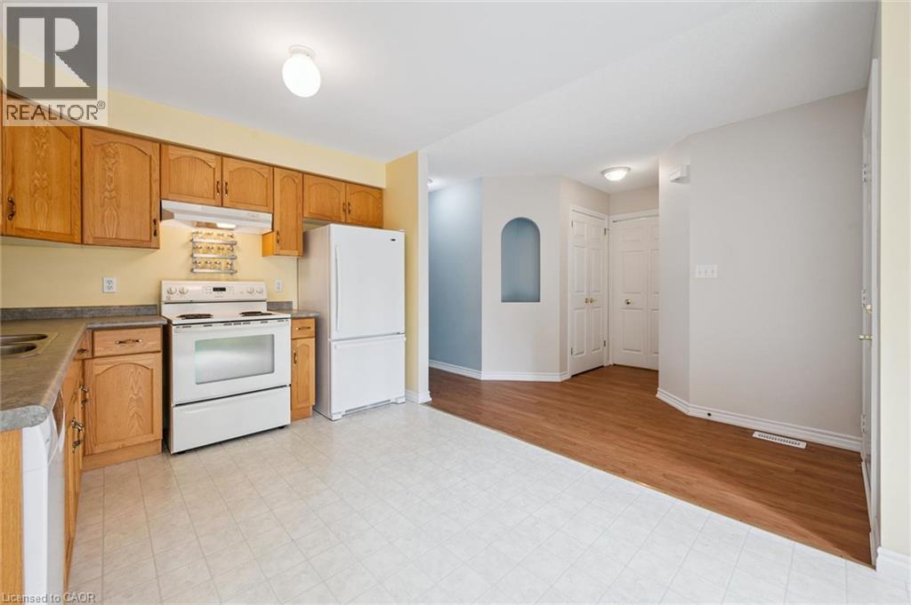 












46 TERRAVIEW Crescent

,
Guelph,




Ontario
N1G5E9

