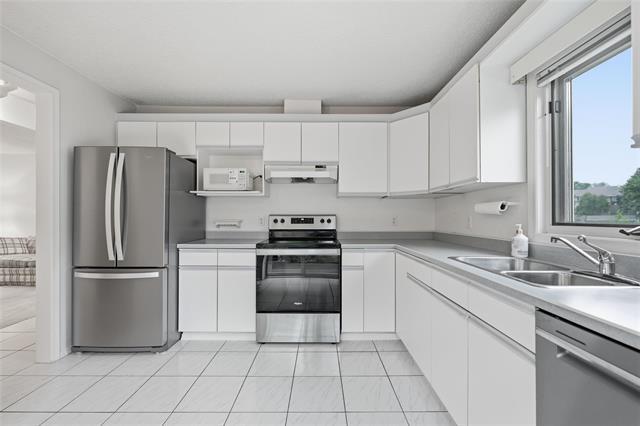 









6645


Roblin

BLVD, 7,
Winnipeg,




MB
R3R 3S4

