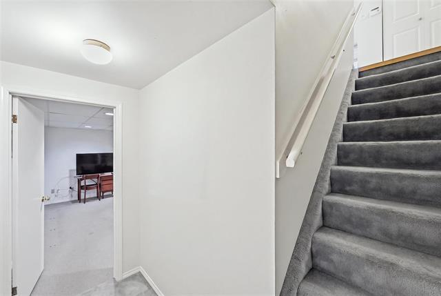 









6645


Roblin

BLVD, 7,
Winnipeg,




MB
R3R 3S4

