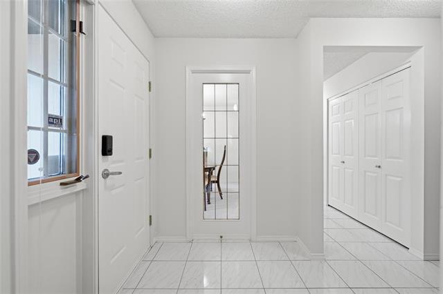 









6645


Roblin

BLVD, 7,
Winnipeg,




MB
R3R 3S4

