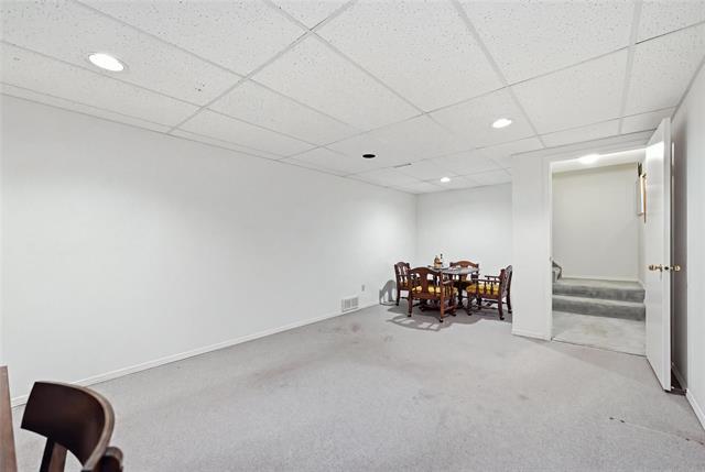 









6645


Roblin

BLVD, 7,
Winnipeg,




MB
R3R 3S4


