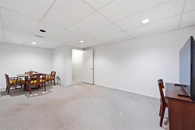 









6645


Roblin

BLVD, 7,
Winnipeg,




MB
R3R 3S4

