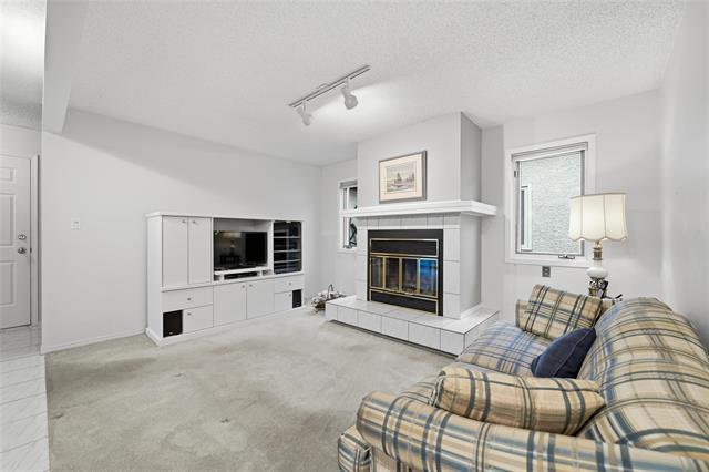 









6645


Roblin

BLVD, 7,
Winnipeg,




MB
R3R 3S4


