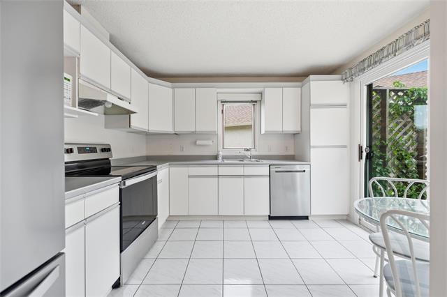 









6645


Roblin

BLVD, 7,
Winnipeg,




MB
R3R 3S4

