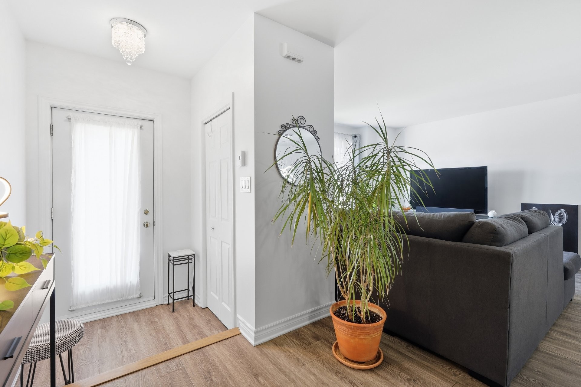 









3712


Boul. Gareau

,
Longueuil (Saint-Hubert),




QC
J3Y0M2

