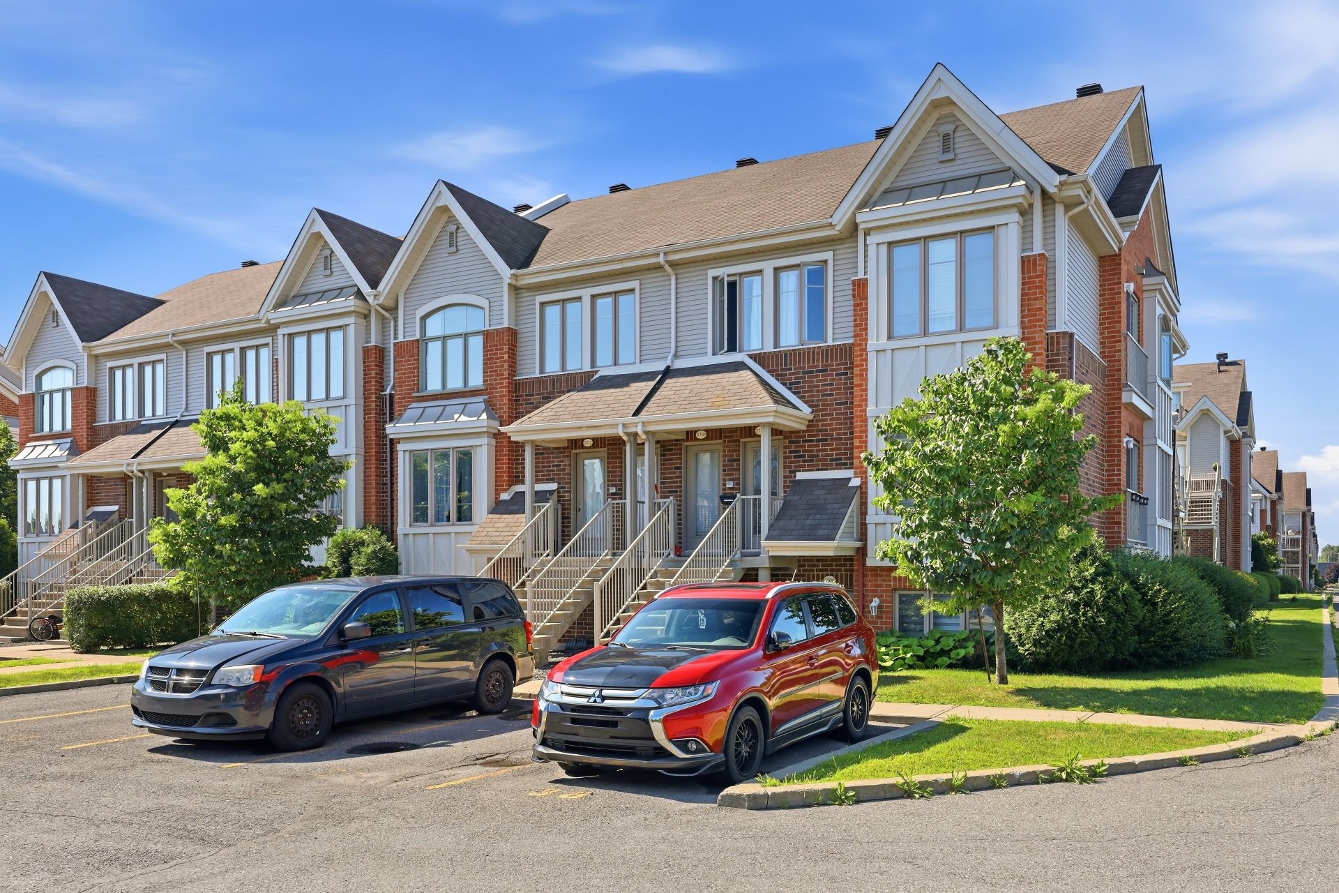 









3712


Boul. Gareau

,
Longueuil (Saint-Hubert),




QC
J3Y0M2

