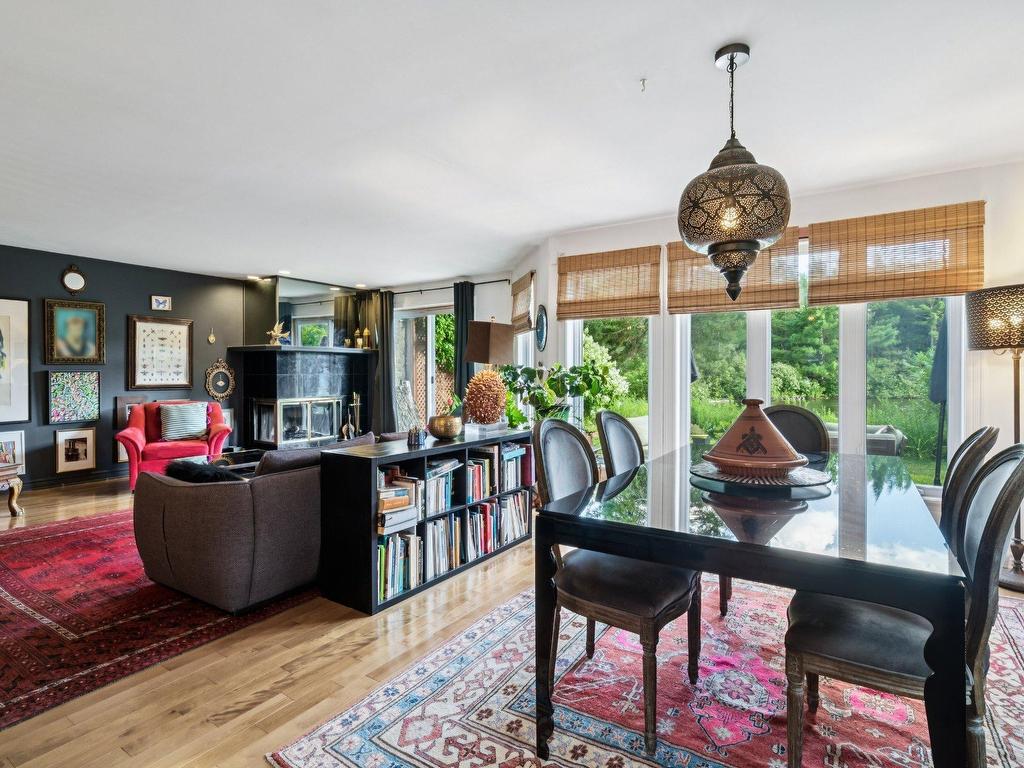 









280


Ch. du Mont-Loup-Garou

, 31,
Sainte-Adèle,




QC
J8B3C7

