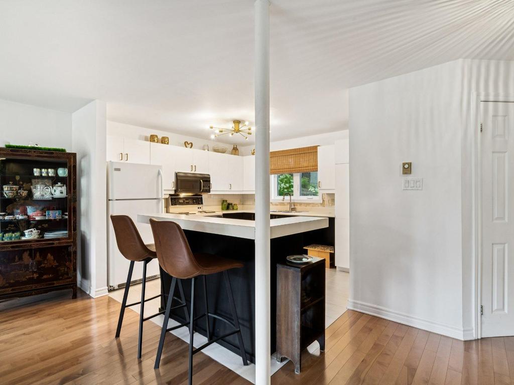 









280


Ch. du Mont-Loup-Garou

, 31,
Sainte-Adèle,




QC
J8B3C7

