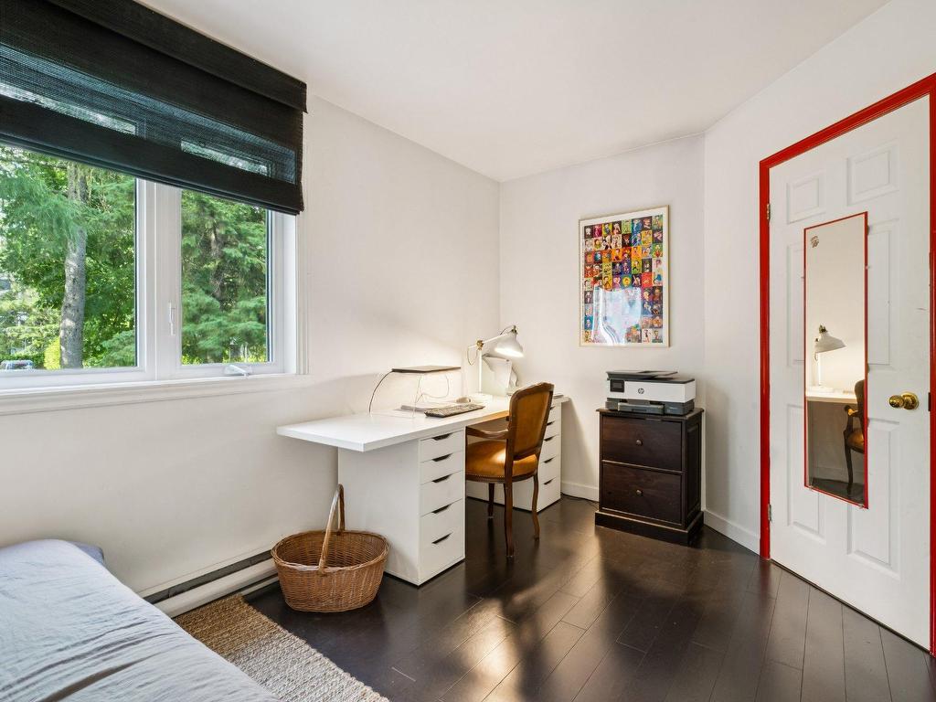 









280


Ch. du Mont-Loup-Garou

, 31,
Sainte-Adèle,




QC
J8B3C7


