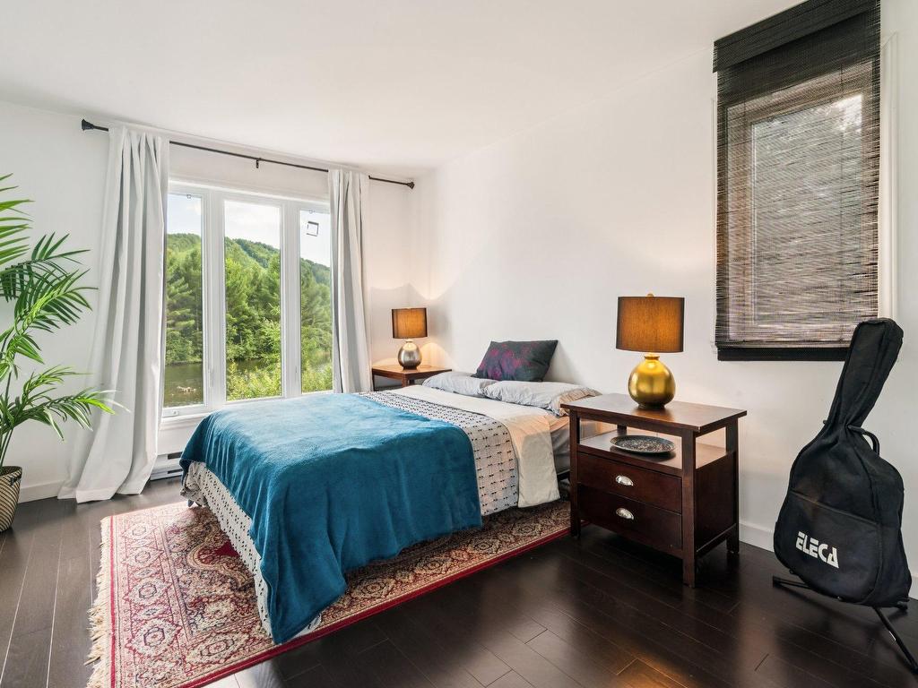 









280


Ch. du Mont-Loup-Garou

, 31,
Sainte-Adèle,




QC
J8B3C7

