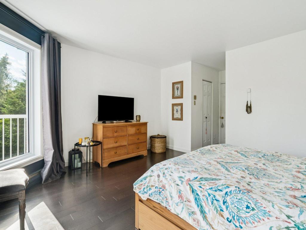 









280


Ch. du Mont-Loup-Garou

, 31,
Sainte-Adèle,




QC
J8B3C7

