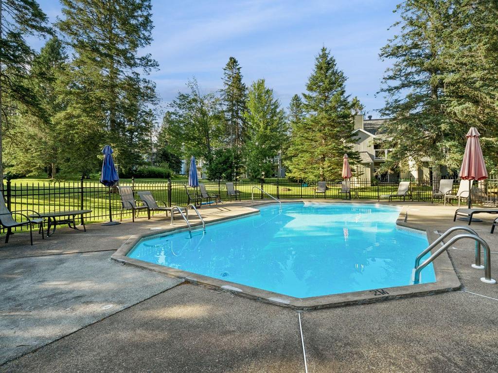 









280


Ch. du Mont-Loup-Garou

, 31,
Sainte-Adèle,




QC
J8B3C7

