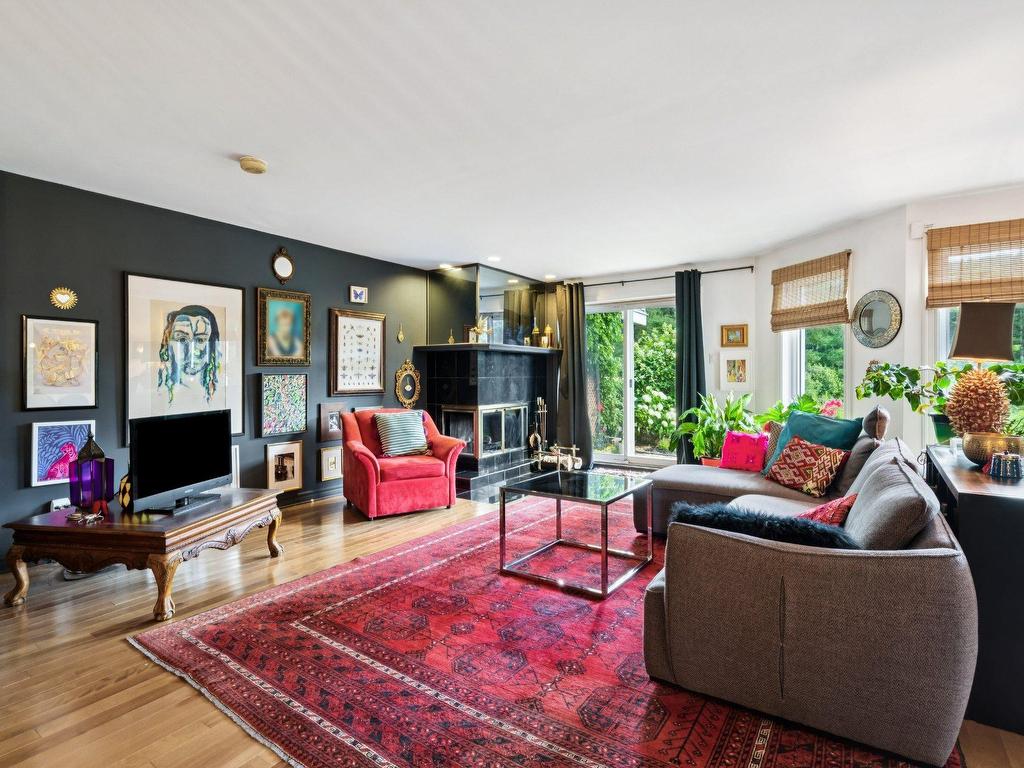 









280


Ch. du Mont-Loup-Garou

, 31,
Sainte-Adèle,




QC
J8B3C7

