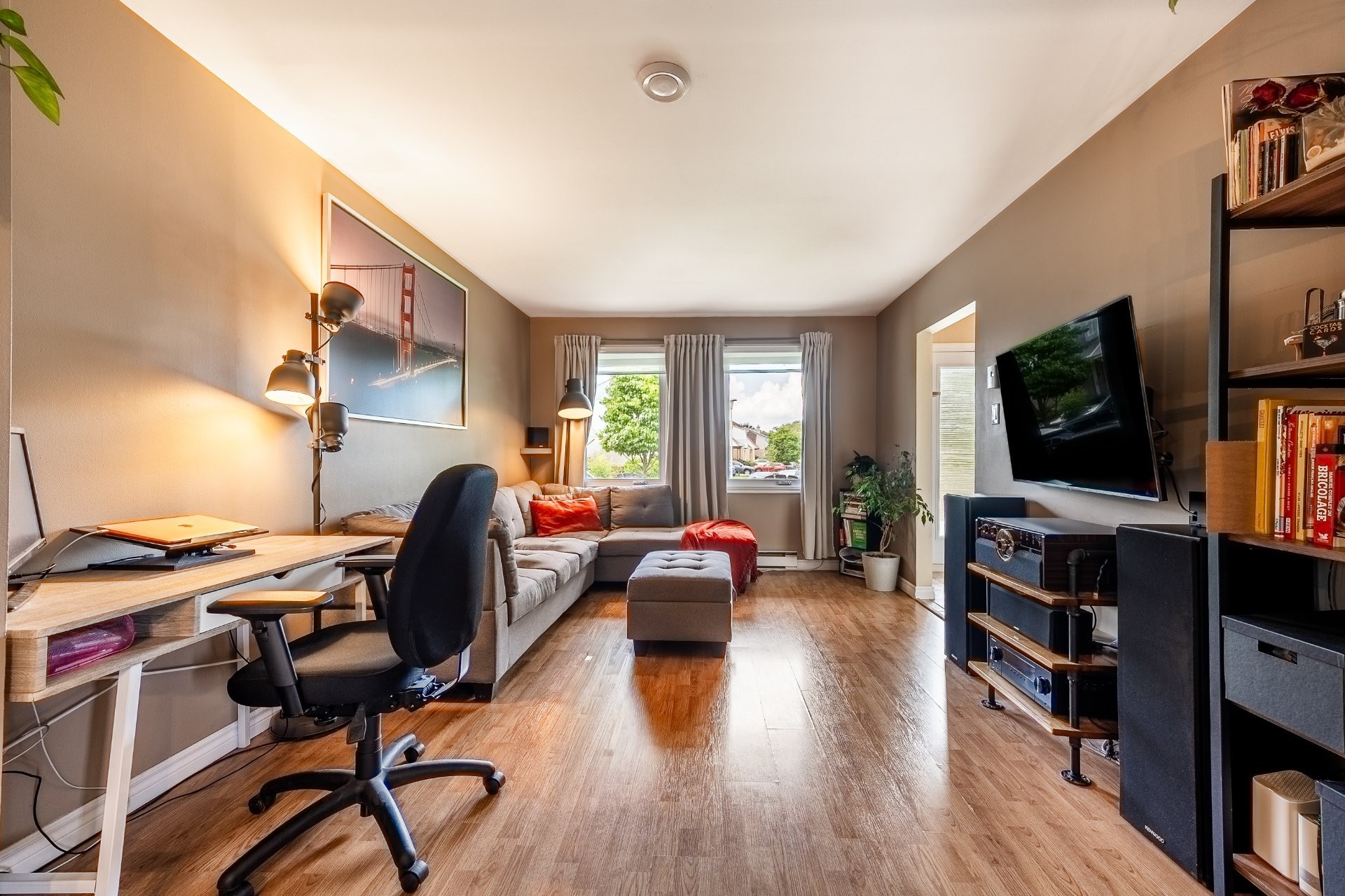 









3757


Rue Lévesque

,
Longueuil (Saint-Hubert),




QC
J3Y8C9

