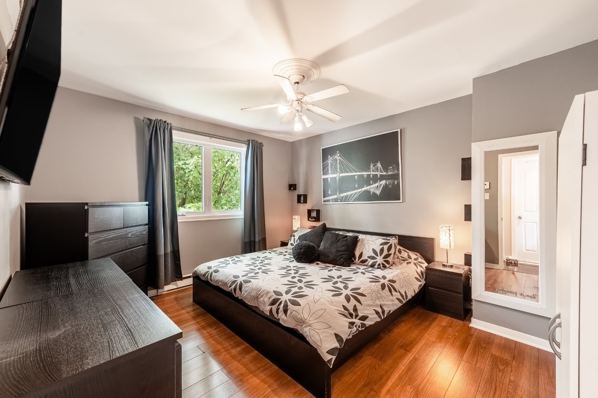 









3757


Rue Lévesque

,
Longueuil (Saint-Hubert),




QC
J3Y8C9

