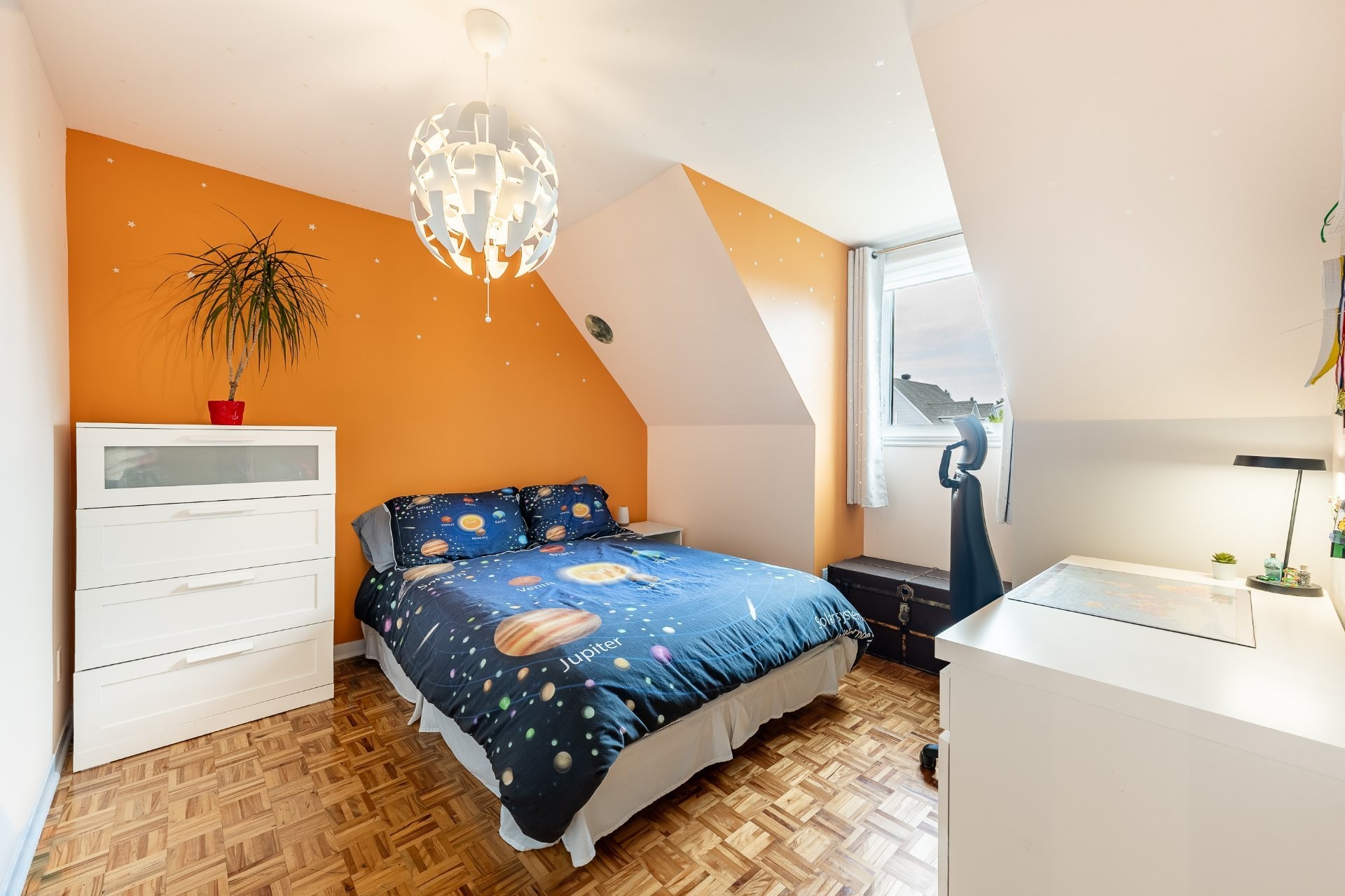 









3757


Rue Lévesque

,
Longueuil (Saint-Hubert),




QC
J3Y8C9


