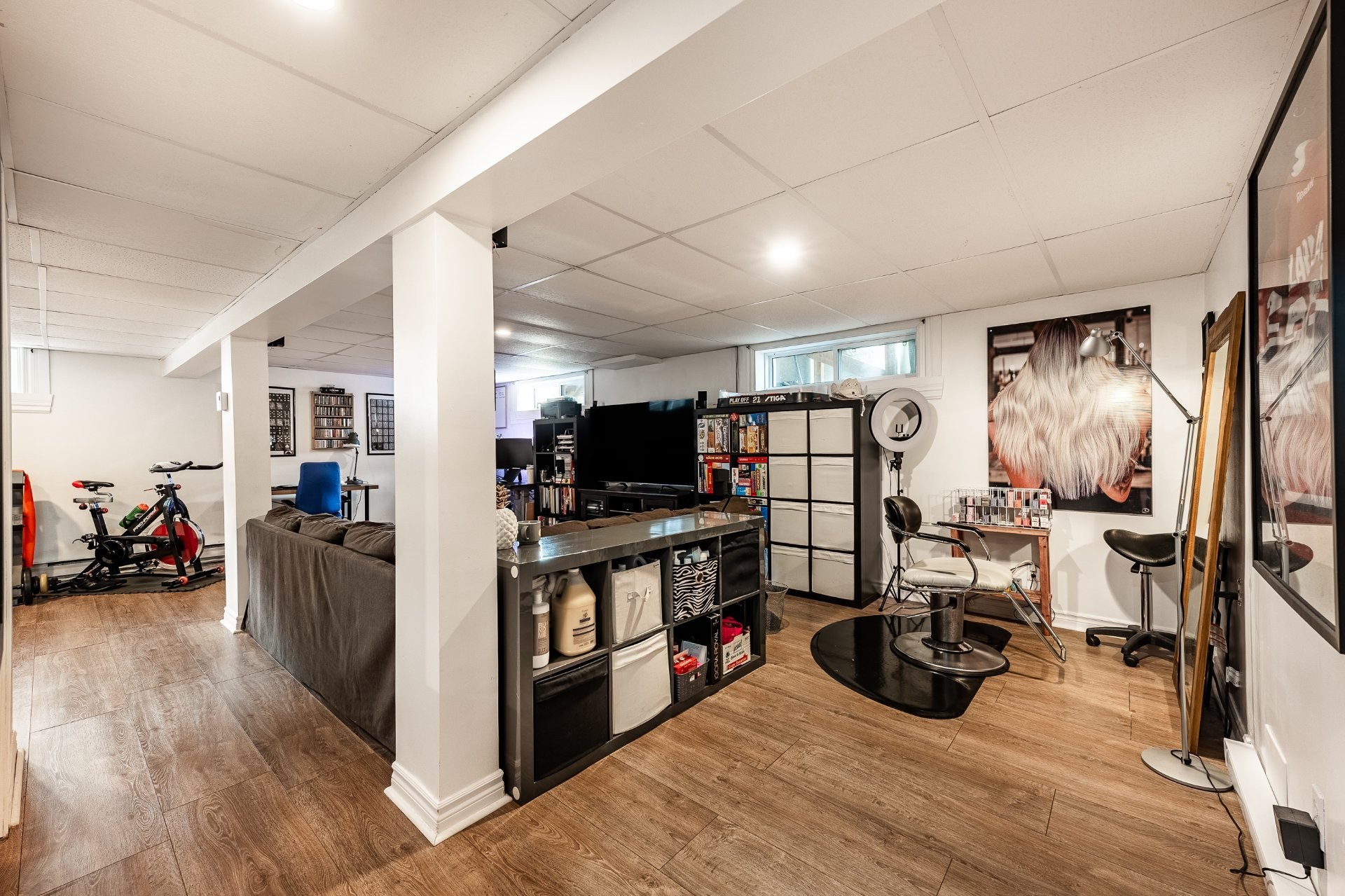 









3757


Rue Lévesque

,
Longueuil (Saint-Hubert),




QC
J3Y8C9

