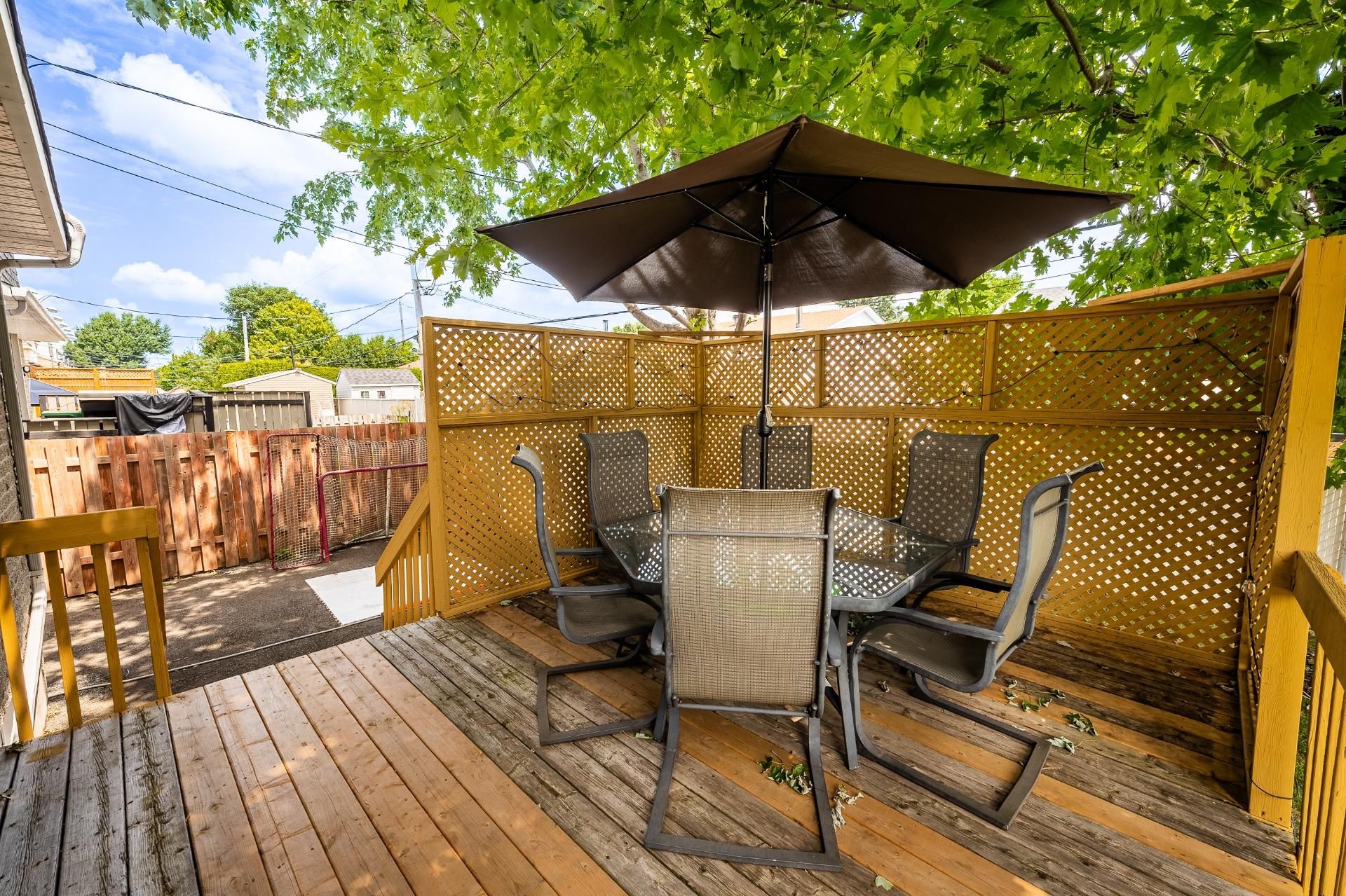 









3757


Rue Lévesque

,
Longueuil (Saint-Hubert),




QC
J3Y8C9

