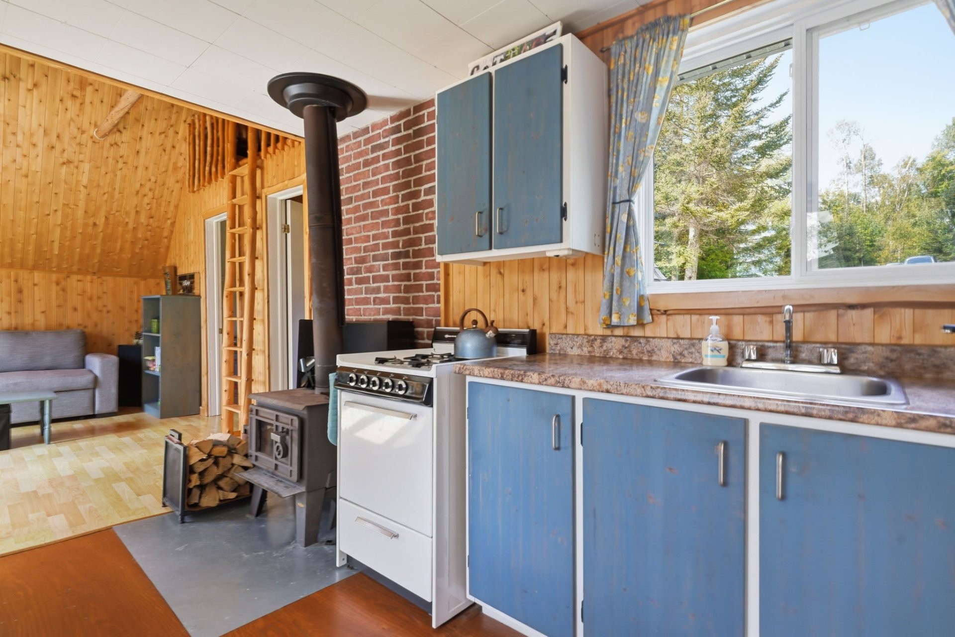









42


Ch. du Lac-Allet

,
Kiamika,




QC
J0W1G0

