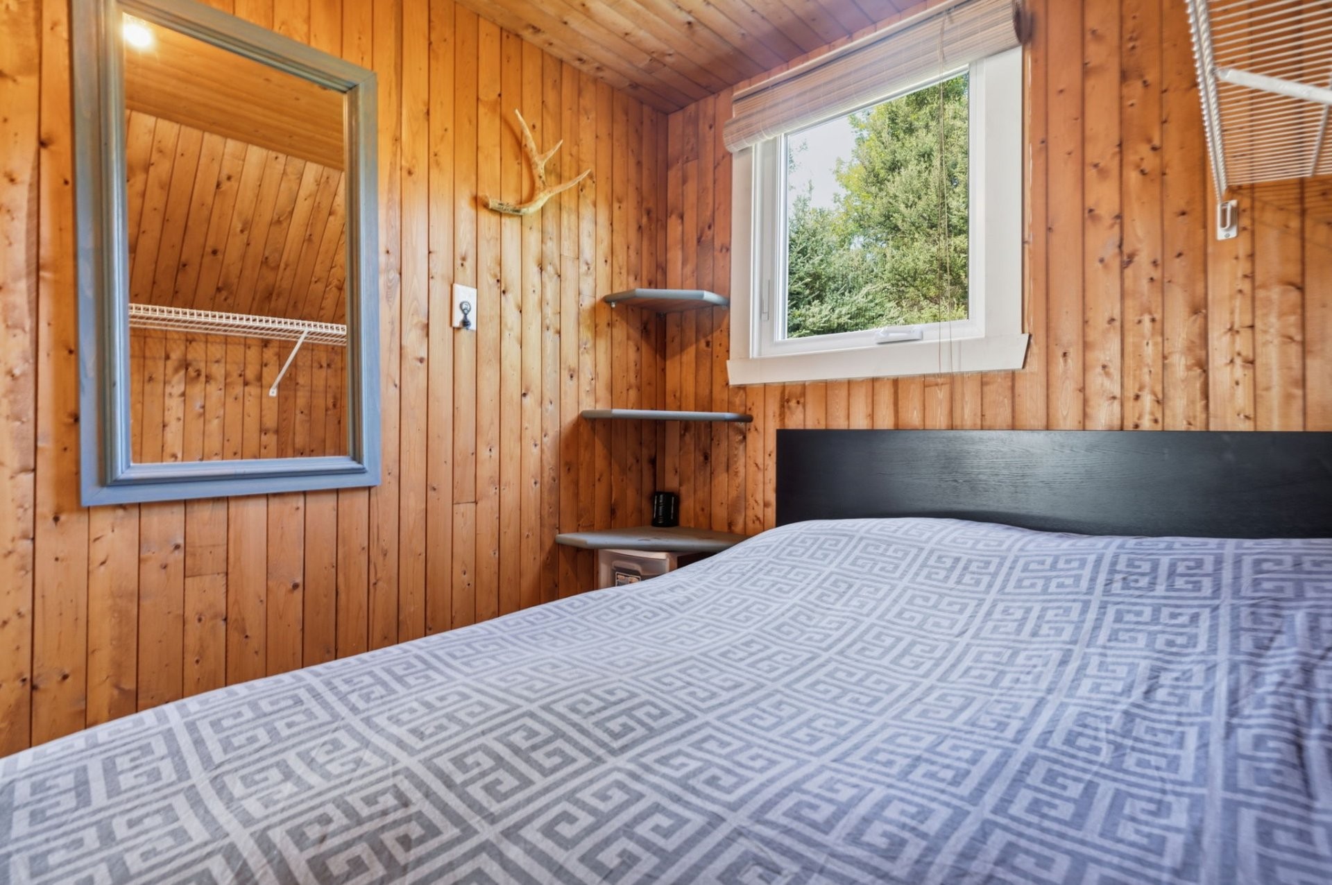 









42


Ch. du Lac-Allet

,
Kiamika,




QC
J0W1G0

