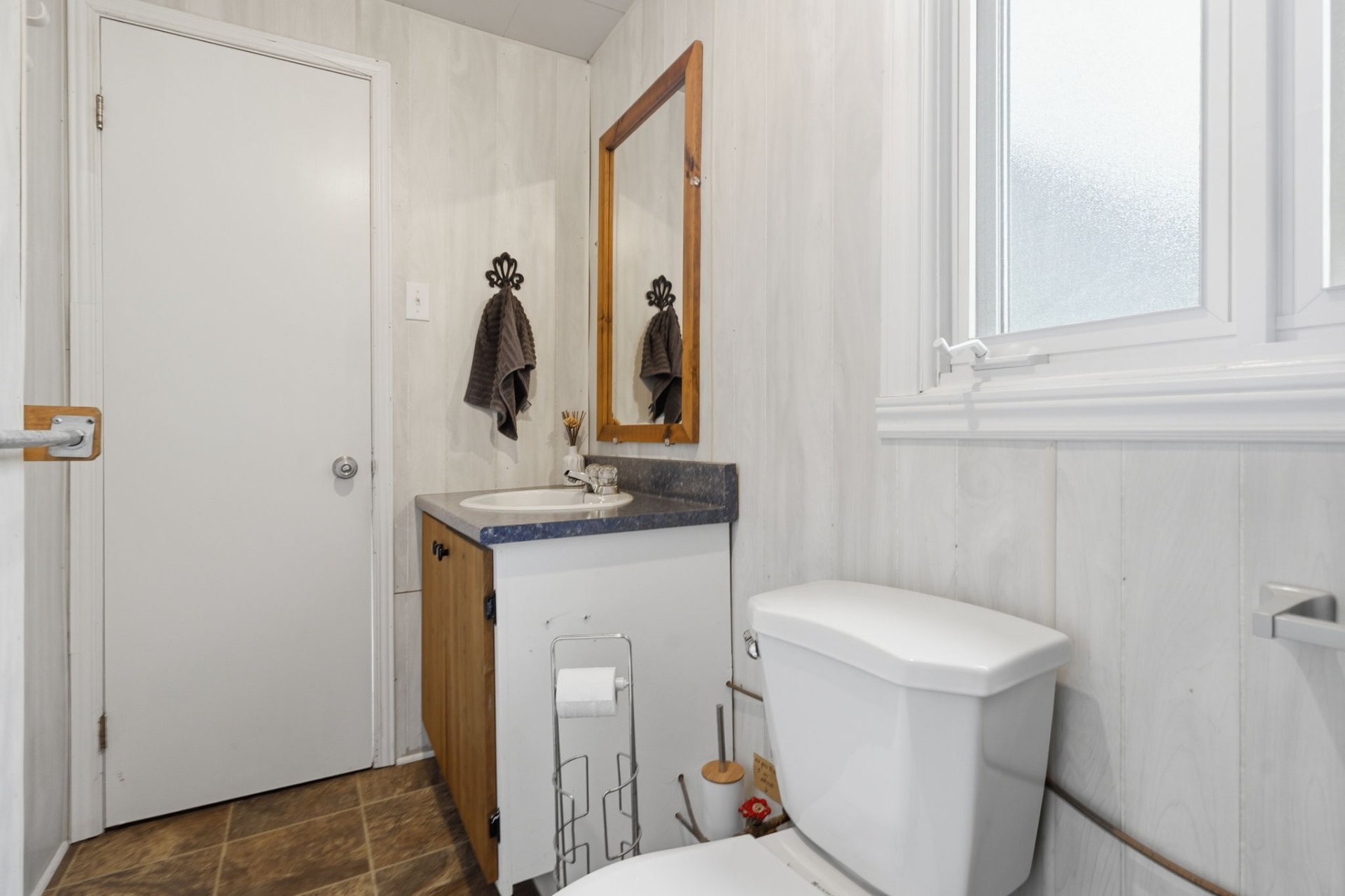 









42


Ch. du Lac-Allet

,
Kiamika,




QC
J0W1G0

