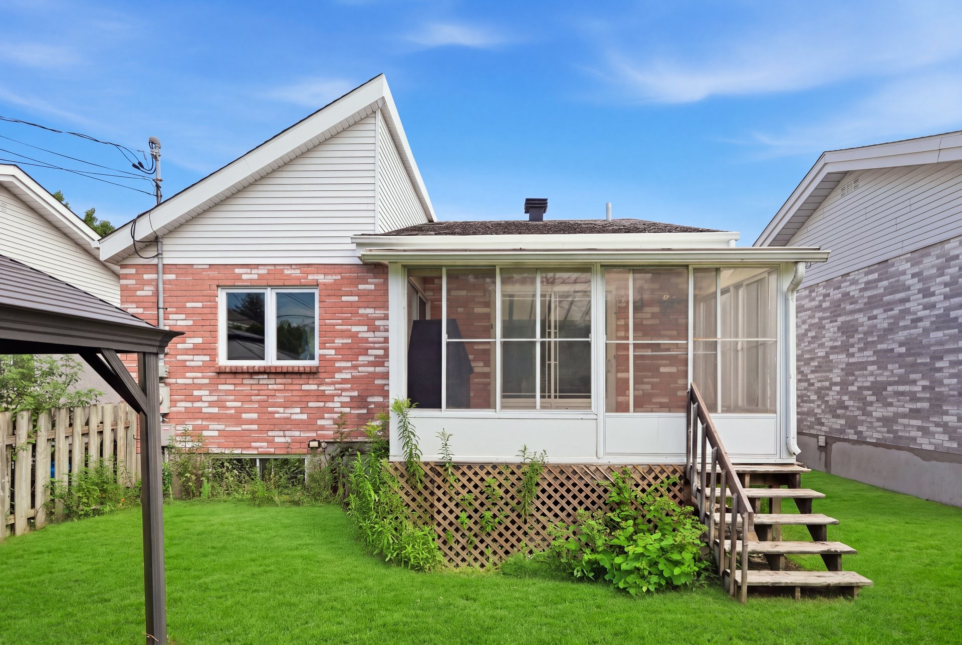 









3665


Rue Perras

,
Longueuil (Saint-Hubert),




QC
J3Y8L6

