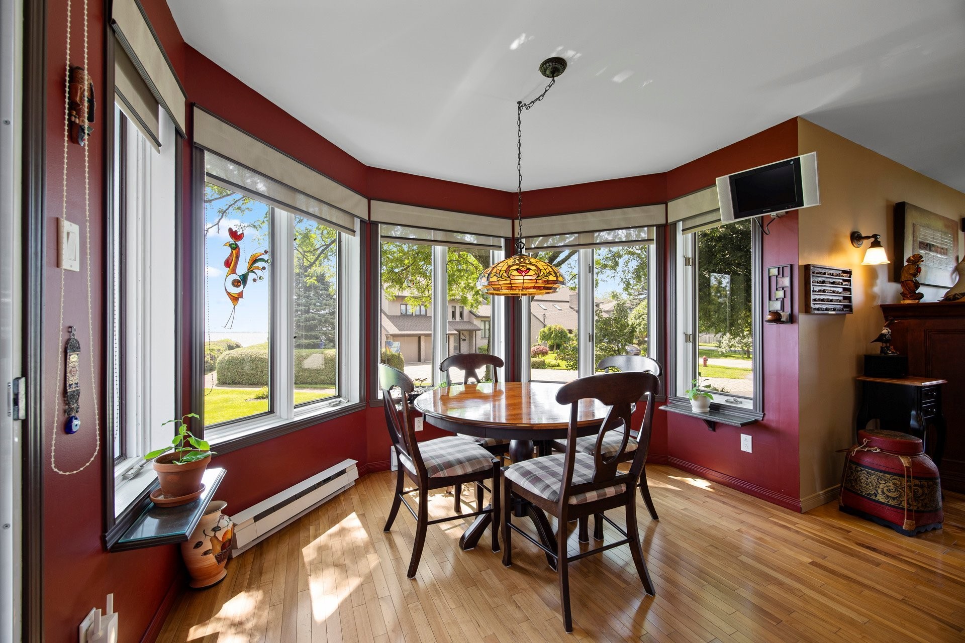 









110


38e Avenue S.

,
Saint-Zotique,




QC
J0P1Z0

