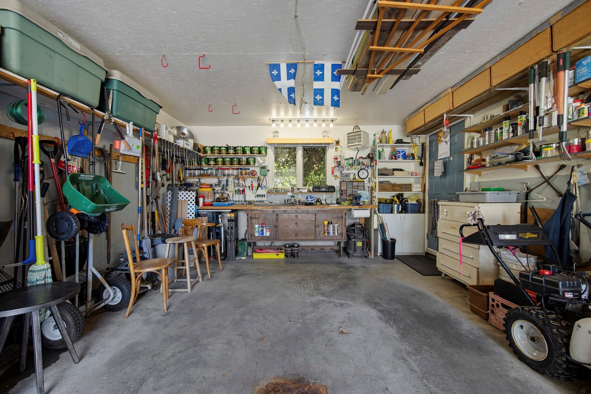 









110


38e Avenue S.

,
Saint-Zotique,




QC
J0P1Z0

