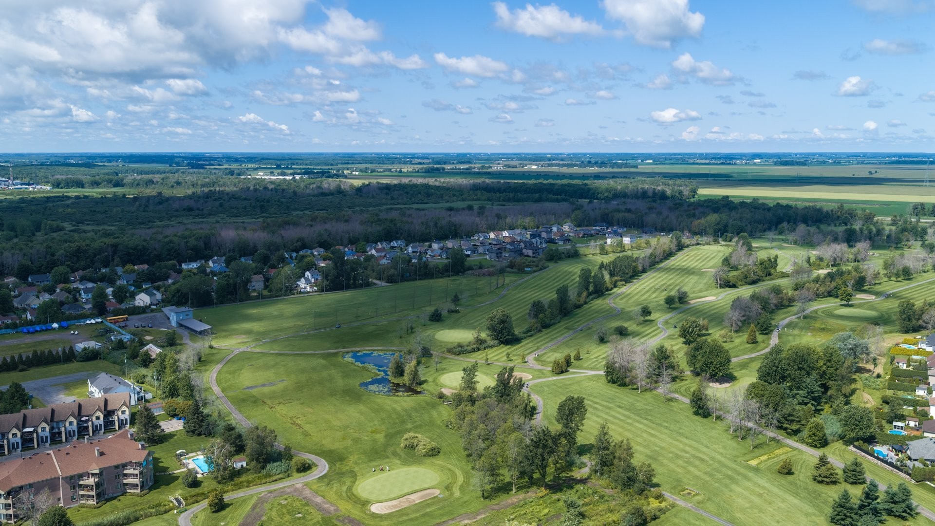 









110


38e Avenue S.

,
Saint-Zotique,




QC
J0P1Z0

