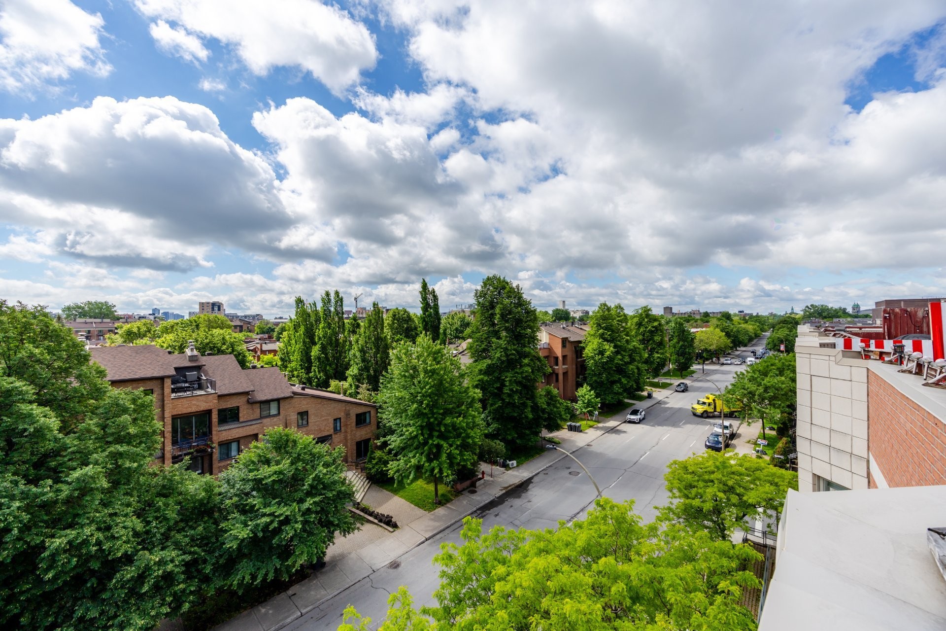 









1455


Rue St-Jacques

, 404,
Montréal (Ville-Marie),




QC
H3C1H3

