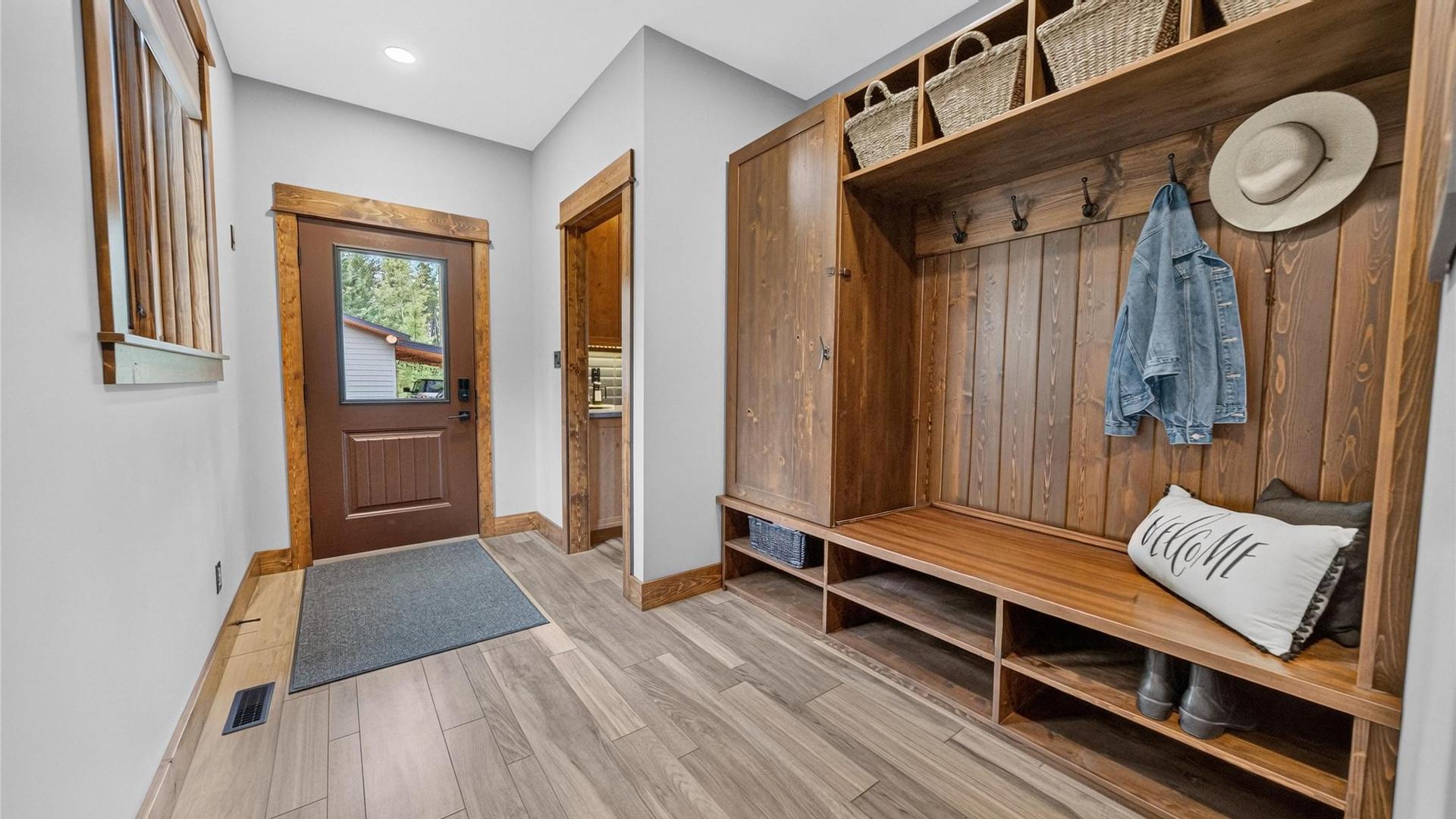 









3373


Mountain View

Court,
Jaffray,




BC
V0B 1T0


