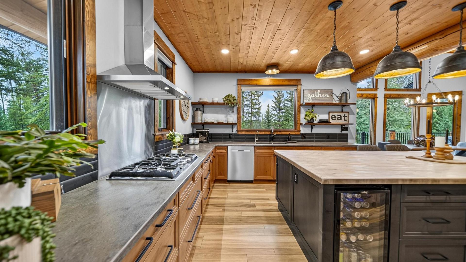 









3373


Mountain View

Court,
Jaffray,




BC
V0B 1T0

