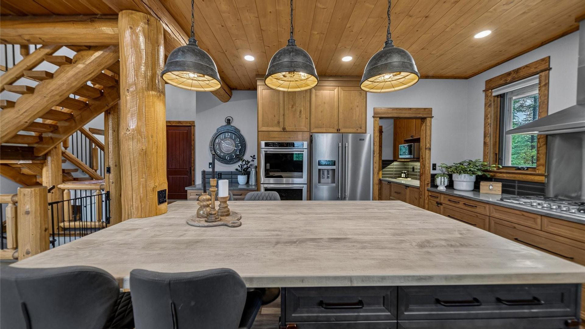 









3373


Mountain View

Court,
Jaffray,




BC
V0B 1T0

