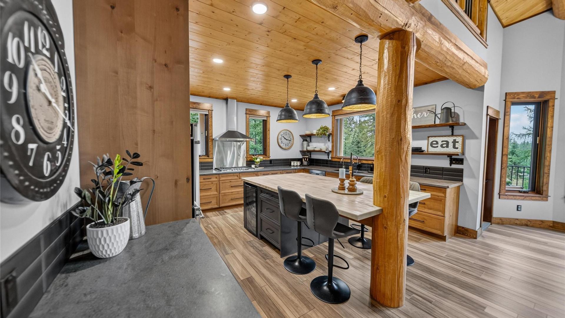 









3373


Mountain View

Court,
Jaffray,




BC
V0B 1T0


