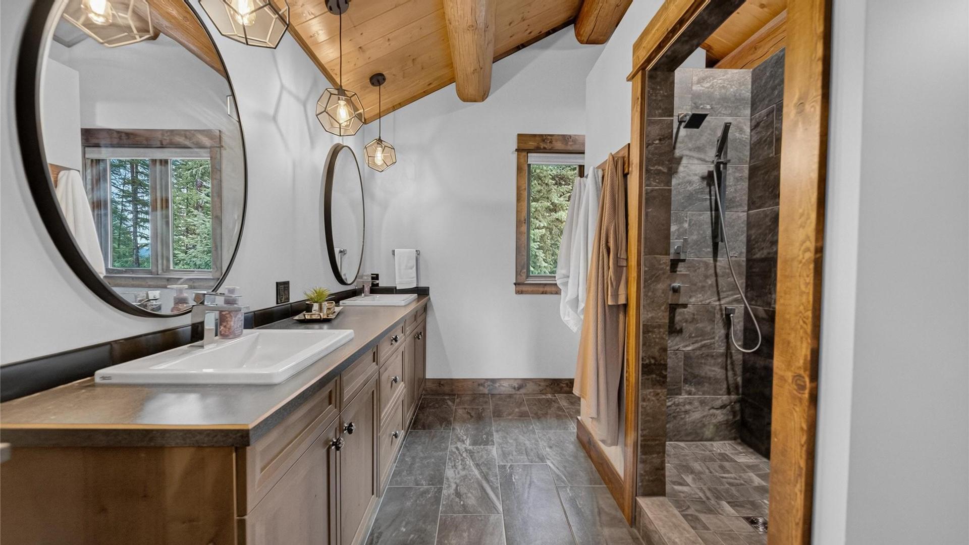 









3373


Mountain View

Court,
Jaffray,




BC
V0B 1T0

